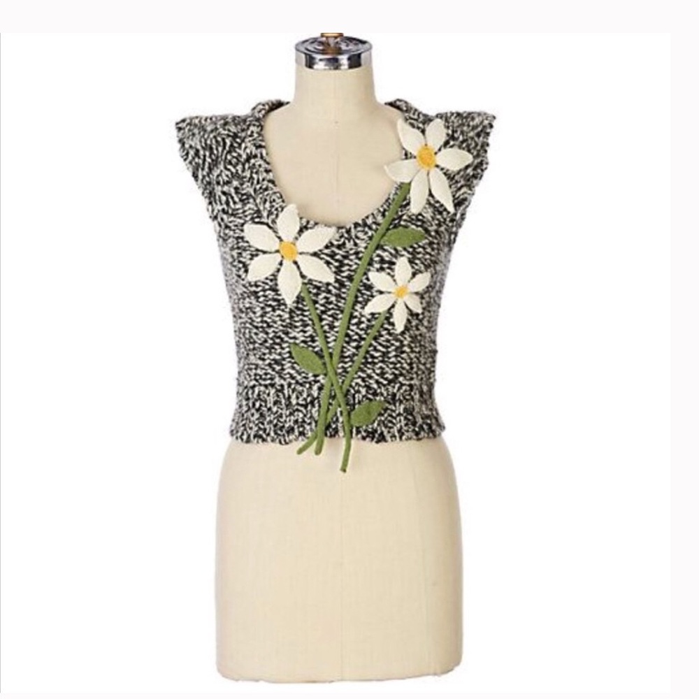 Sleeping In Snow Anthro daisy sweater top